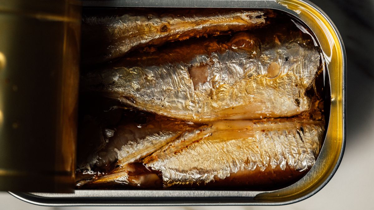 Puszka z rybami w oleju - jak ją segregować?