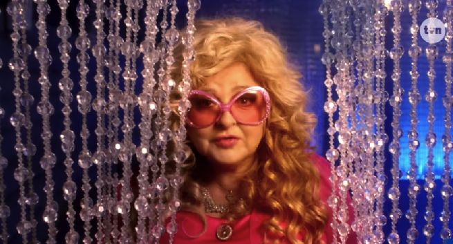 „Czekam w TVN” - gwiazdy śpiewają i tańczą disco w spocie wizerunkowym TVN. „To pastisz, bawimy się konwencją” (wideo)