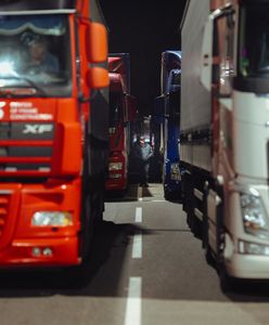 Prawie trzy tysiące ciężarówek na granicy. Polacy blokują