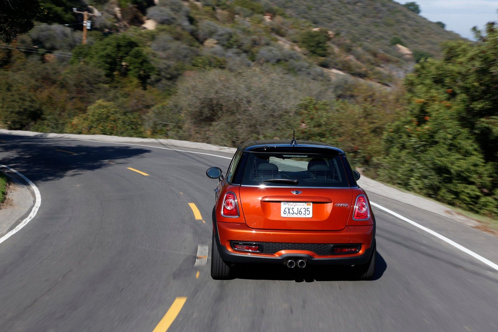 Galeria Mini jako celebracja sprzedaży półmilionowego egzemplarza w USA 150