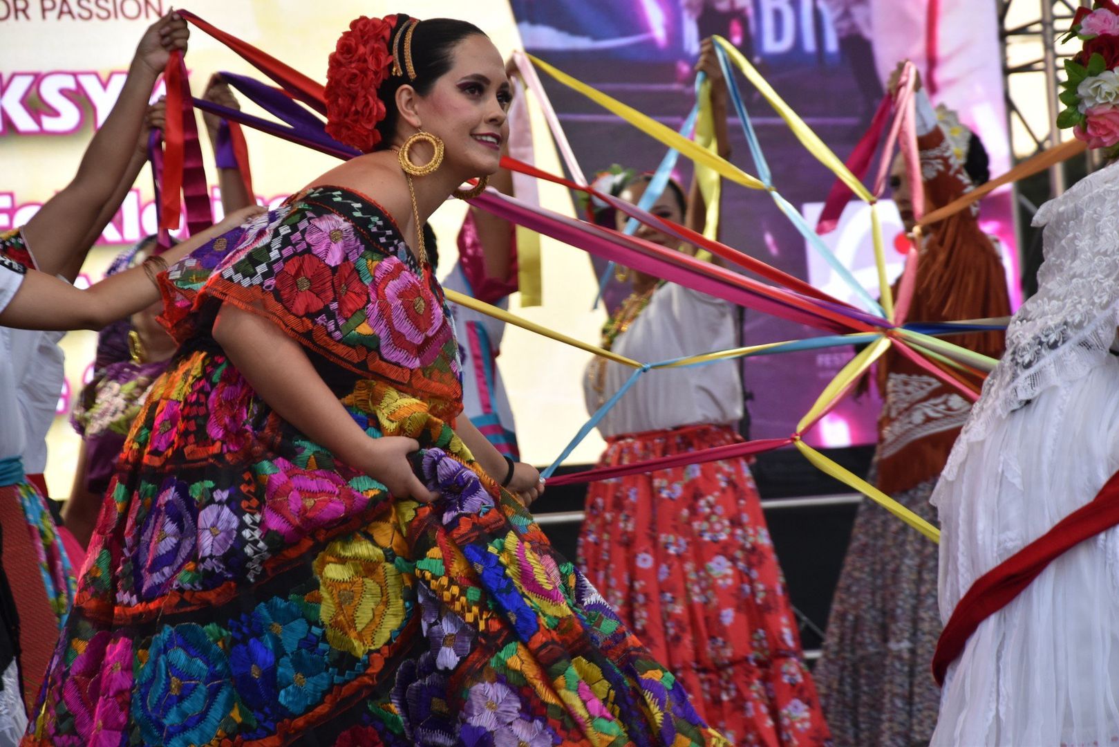 Koncert inaugurujący XXVIII Międzynarodowy Festiwal Tańca Folk Przystań odbył się 29 czerwca na Starym Rynku.