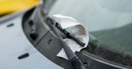 Od 1 maja 2019 r. zmiana dotycząca mandatów. Nie tylko za wycieraczką