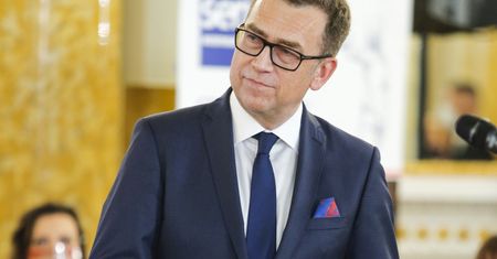 Maciej Orłoś ma już nową partnerkę? To znacznie młodsza kobieta