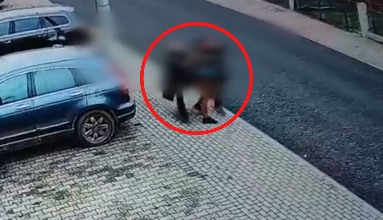 Miał godzinę do przesiadki. Dostrzegły go policjantki. Oto finał