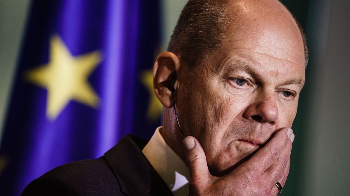 German Chancellor Olaf Scholz looks on during a joint press conference with Italian Prime Minister Meloni (not pictured) at the Chancellery in Berlin, Germany, 03 February 2023. Scholz and Meloni met for bilateral talks. EPA/CLEMENS BILAN Dostawca: PAP/EPA.