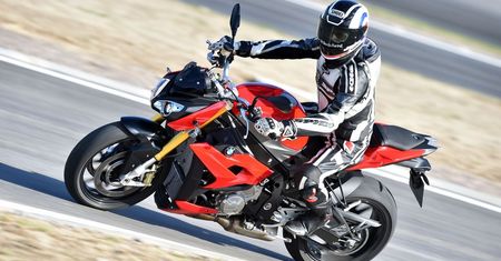 Nowe motocykle BMW: pierwsze jazdy na Torze Jastrząb