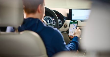 Uber dla aut wjeżdża do Polski. Flovi zmienia zasady gry w logistyce
