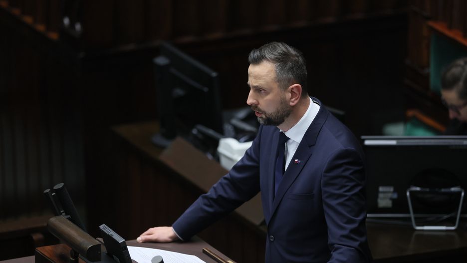 Warszawa, 22.05.2024. Wicepremier, minister obrony narodowej Władysław Kosiniak-Kamysz na sali obrad Sejmu w Warszawie, 22 bm. Posłowie słuchają informacji szefa MON ws. stanu bezpieczeństwa RP. (jm) PAP/Leszek Szymański