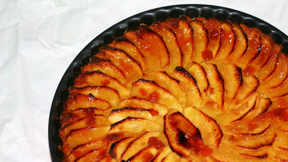 Placek z brzoskwiniami. Szybki deser do kawy