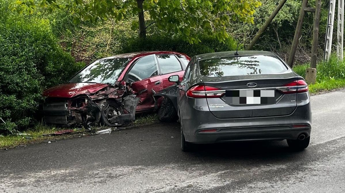 Groźne wypadki w pow. rzeszowskim. Zderzenie forda z hondą i poszkodowana rowerzystka