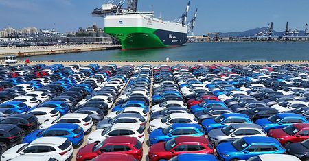 Europa zalana chińskimi autami. Taką odpowiedź szykują VW, BMW i Renault