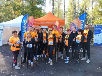Partnerzy OstrejKarty pobiegli razem. Sport połączył lokalnych przedsiębiorców