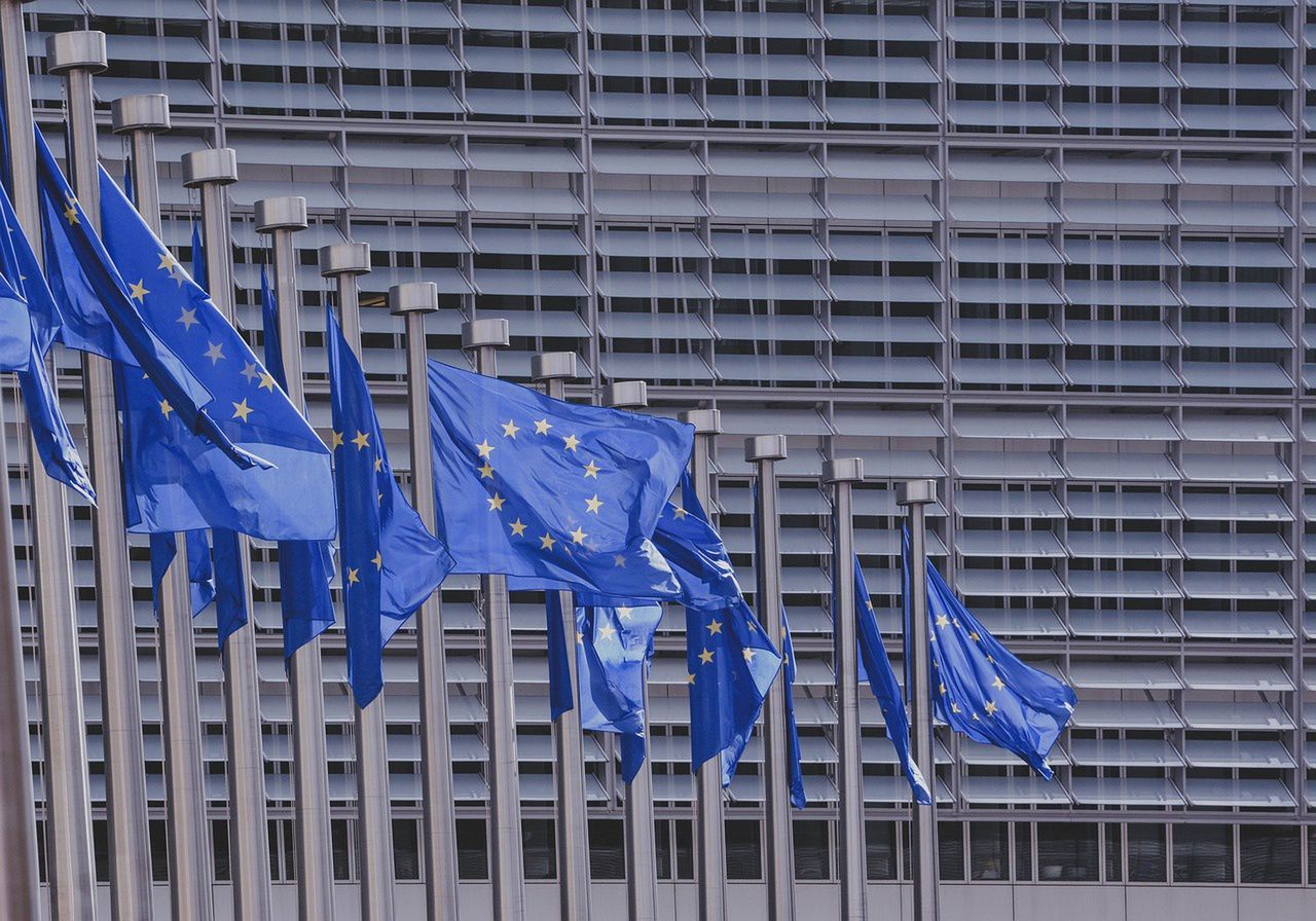 Kolejna polityka klimatyczna osłabiona. Firmy spoza UE nie zapłacą "podatku od emisji"