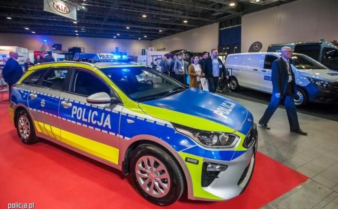 Tak auto policyjne w nowej odsłonie prezentowało się na targach motoryzacyjnych, na których "nowy design" został po raz pierwszy zaprezentowany