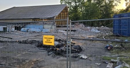 Trwa burzenie Kobylanki! Powstanie parking!