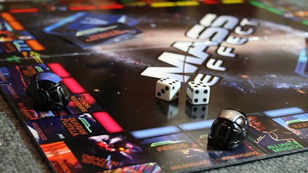 Komandor Shepard ratuje galaktykę - tym razem na planszy 1