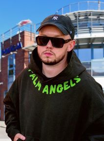 Książulo sprawdził, co jedzą policjanci. Przy okazji wyrwał mandat