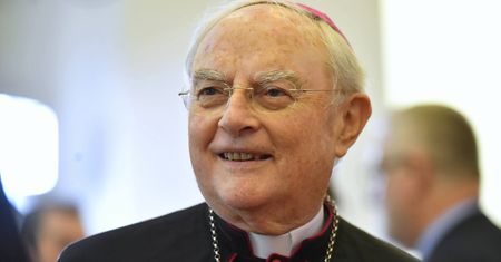 Wierni wstrzymują oddech. Abp Henryk Hoser znowu w szpitalu