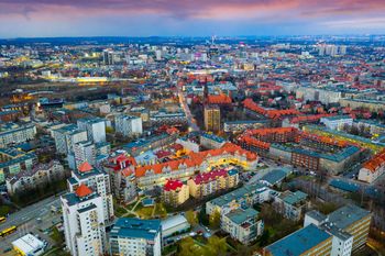 Pogoda w Katowicach. Prognoza na sobotę, 17 maja 2025. Wiosenny, łagodny dzień z przelotnym deszczem