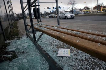 Wągrowiec: 42-latek zniszczył przystanek. Szybko trafił w ręce policji