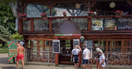 Lokal w Łebie i fala krytyki: "Łosoś surowy, frytki śmierdzące"