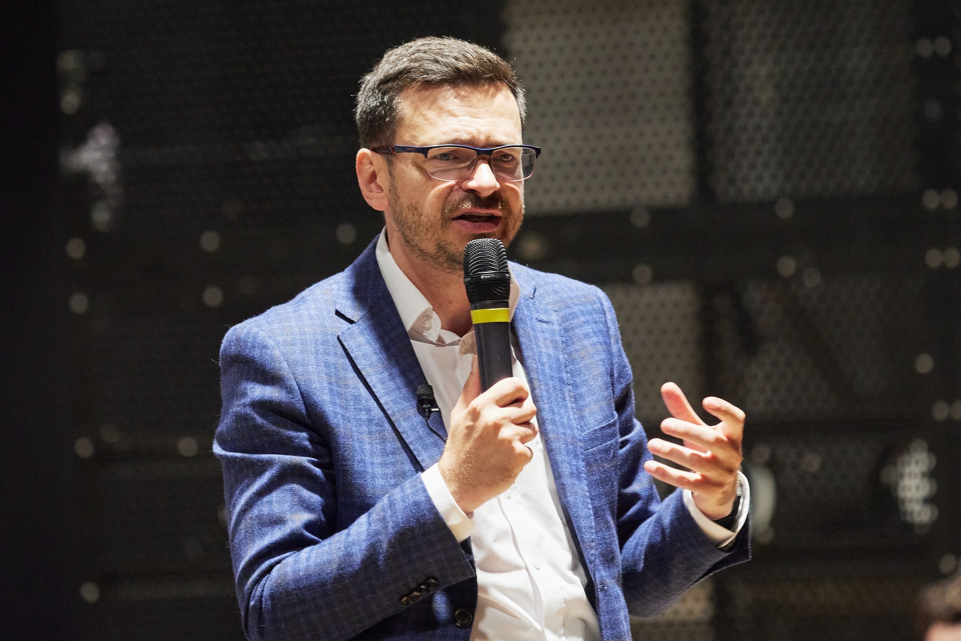 wiadomości,aktualności,WP Wiadomości Rosyjski opozycjonista bez obywatelstwa. Nie może wrócić do kraju
