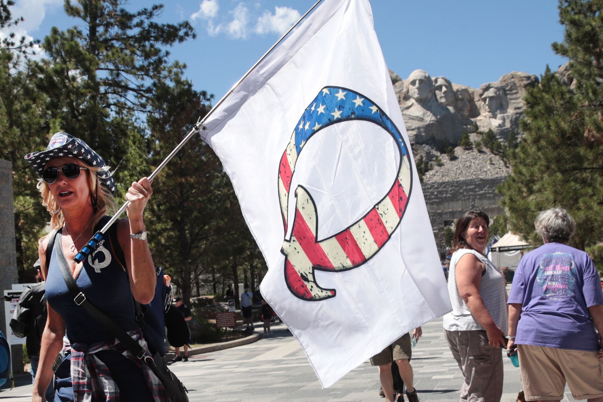 Logo Qanon