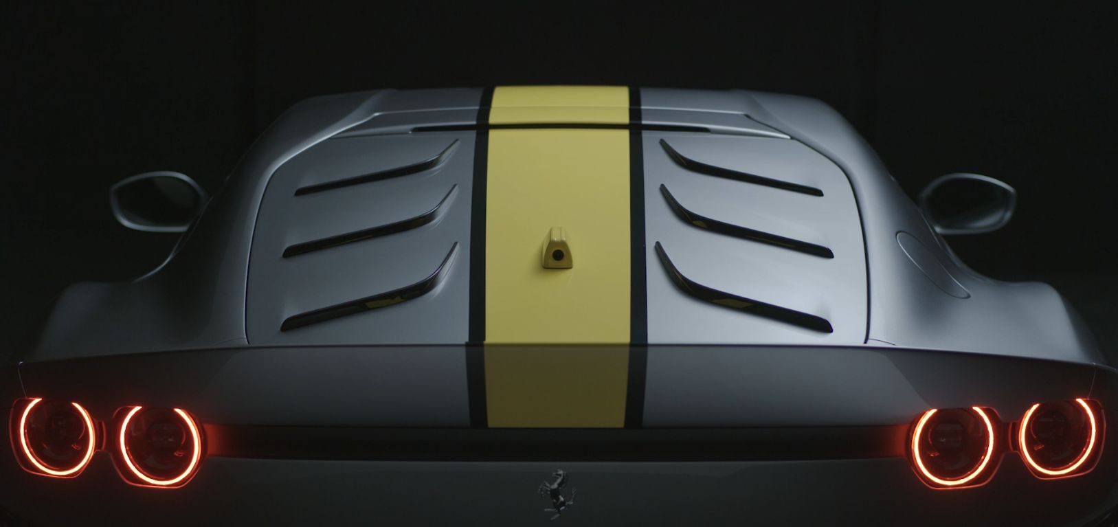 Ferrari 812 Competizione (2021)