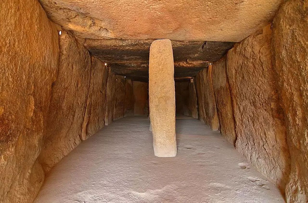 Dolmen de Menga