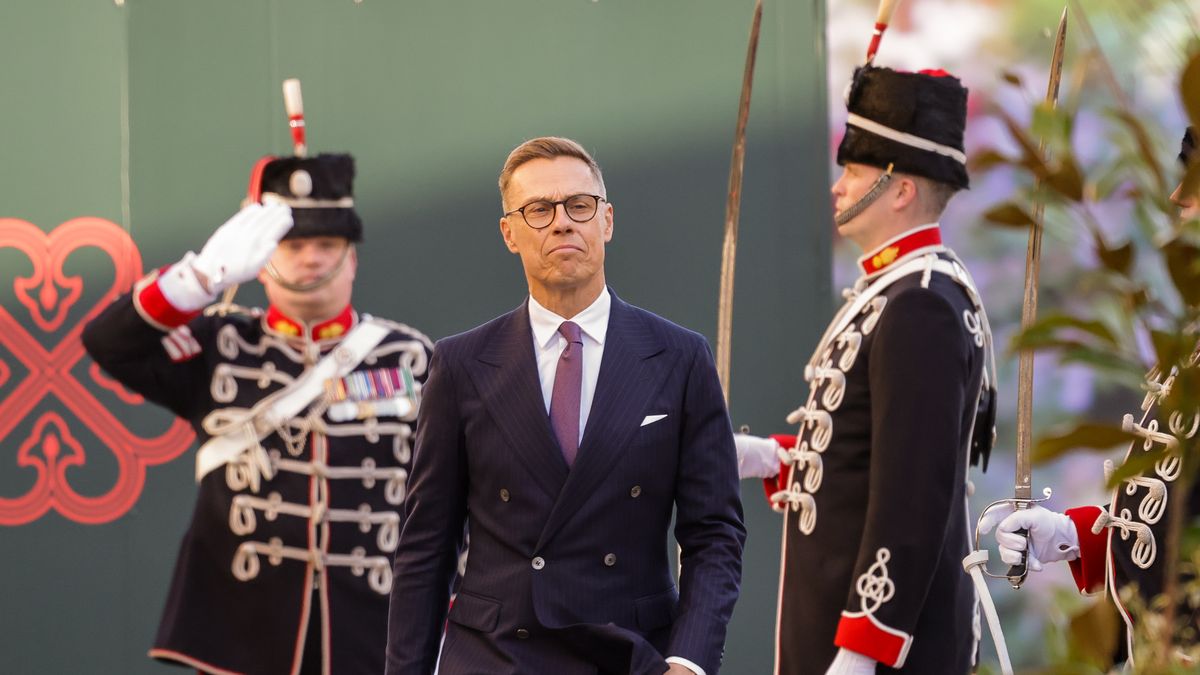 LONDON, UNITED KINGDOM - 2026/03/17: Finnish President Alexander Stubb departs from the Garrison Chapel after visiting the exhibition "New Wood: Building a Bio-Based Future," a collaboration between the Circular Bioeconomy Alliance, the King's Foundation, and the Finnish Forest Association. (Photo by Dinendra Haria/SOPA Images/LightRocket via Getty Images)
