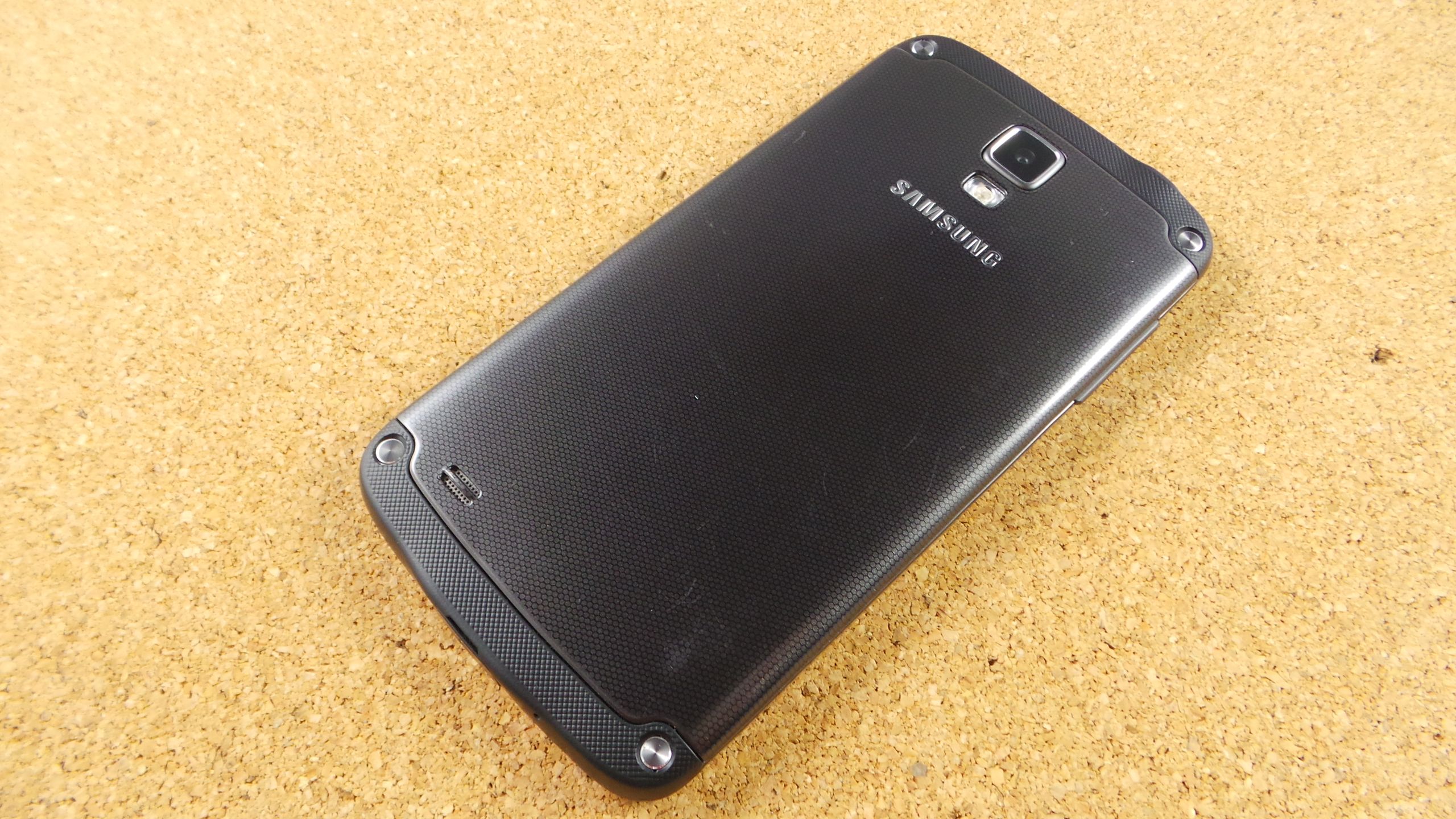 Galaxy S4 Active - wytrzymalszy brat flagowca Samsunga [test] 3