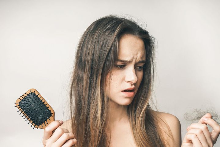 Analiza pierwiastkowa włosa pozwala na sprawdzenie kondycji włosów. 