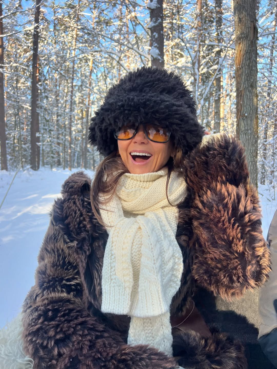 Kinga Rusin i Małgorzata Rozenek dokazują zimą na Mazurach