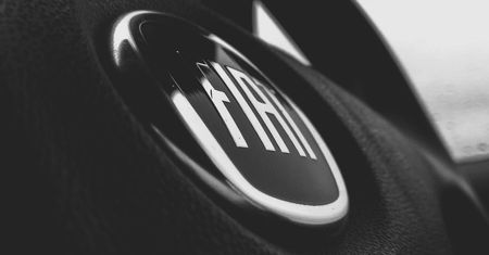 Hybrydowy Fiat sam się przełączy na silnik elektryczny, gdy wjedzie do centrum miasta