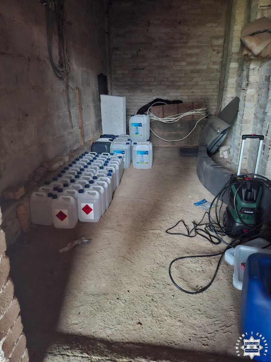 Narkotykowe laboratorium zlikwidowane.