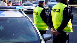 Na drogach więcej patroli policji. Kierowco, pamiętaj o limitach prędkości