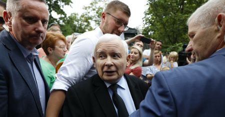Polaków nie obchodzi ruch Kaczyńskiego. Sondaż wszystko pokazuje