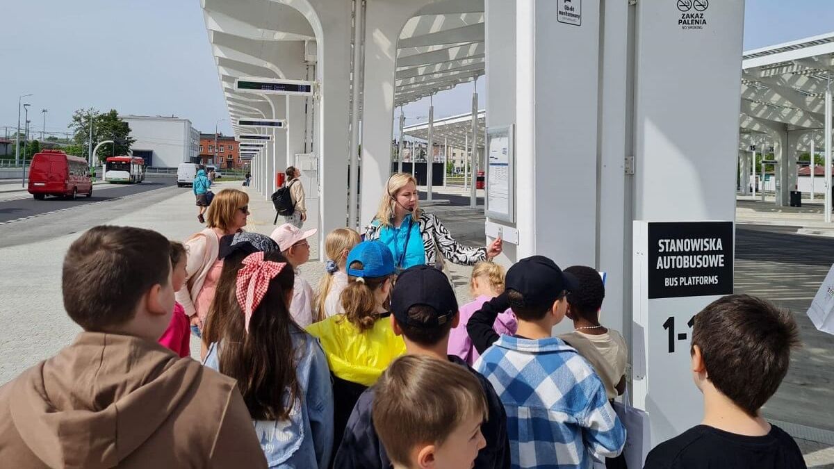 dzieci, przewodnik, dworzec Lublin, zwiedzanie