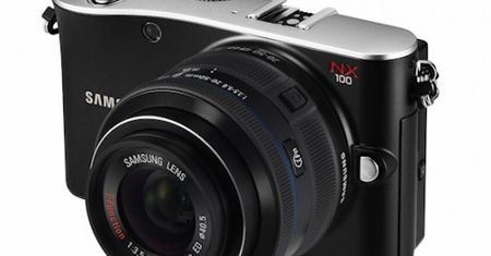 Samsung NX100 - kompaktowy koreański bezlusterkowiec