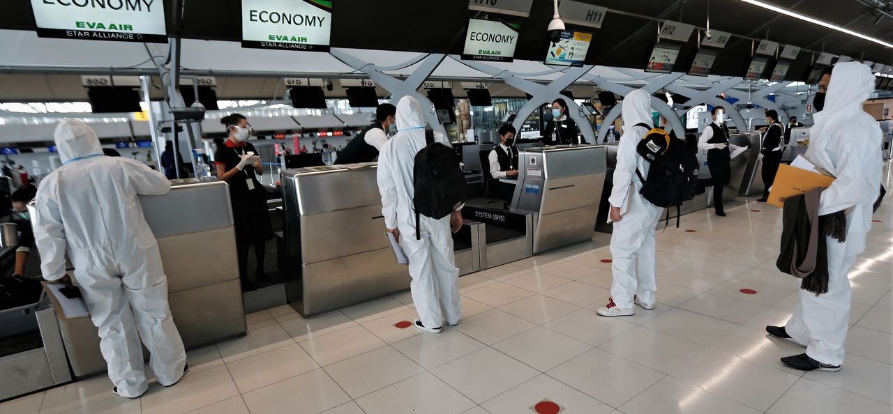 Wirusowy apartheid. Świat gra o stawkę większą niż szczepionki