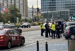 Wypadek w centrum Warszawy. 10-latek przebiegał przez ulicę