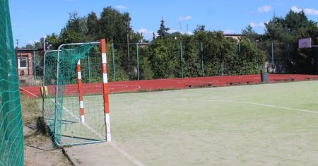 Ruszył remont kolejnego boiska w Poznaniu