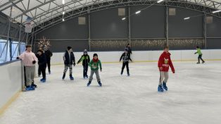 Suwałki: Czas na łyżwy. Miejskie lodowisko już czynne