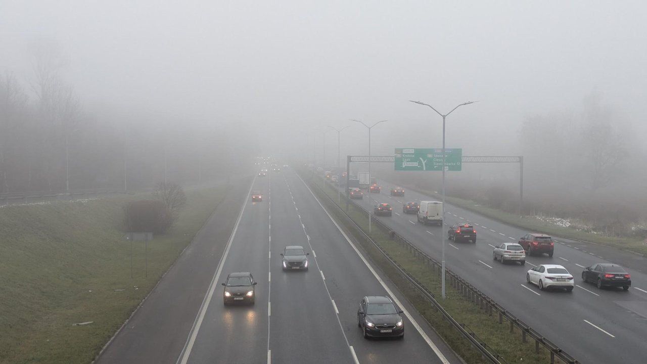 Gęsta mgła w woj. śląskim