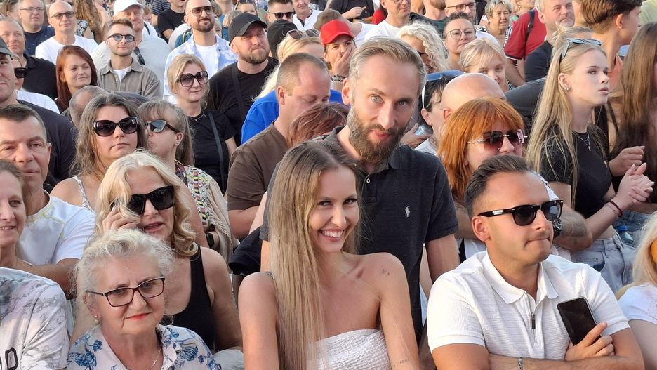 Dni Starachowic 2025 - świetna zabawa na koncercie Beaty Kozidrak i Bajmu! Więcej &gt;&gt;&gt;&gt;