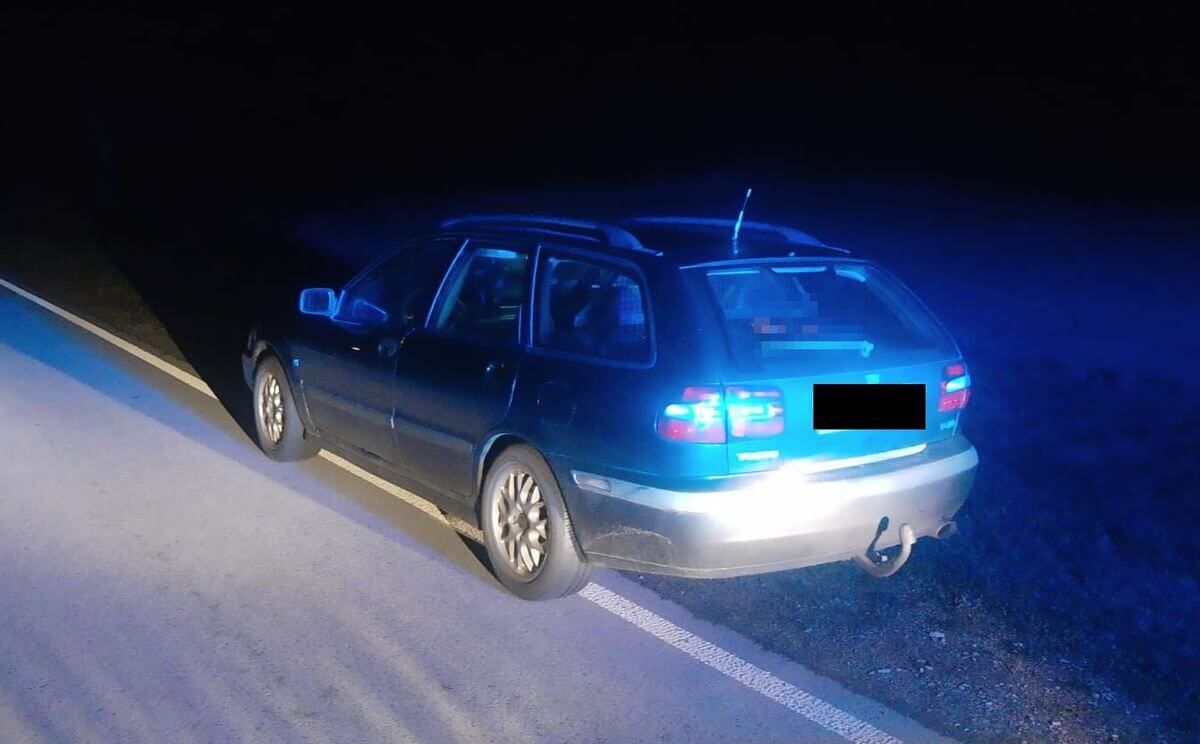 Miał ponad 2 promile, jechał wężykiem