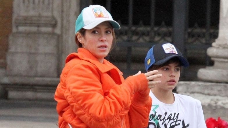 Shakira przyłapana podczas zwiedzania Rzymu. Towarzyszyli jej synowie 