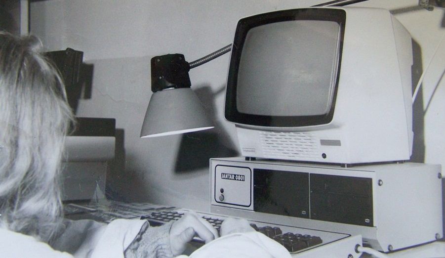 Jantar 0801 — najbardziej tajemniczy polski mikrokomputer - Jedyne dostępne w sieci oryginalne zdjęcie Jantara. Fot: Allegro Archiwum. Autor zdjęcia: Jerzy Mendaluk