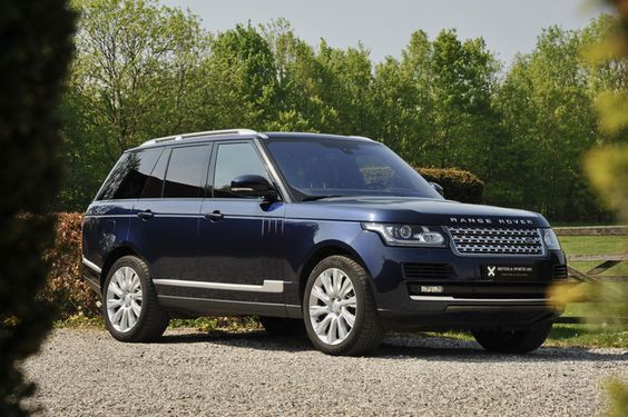 Auta Agneliny Jolie - Range Rover Vogue 4x4, 4.4 SDV8