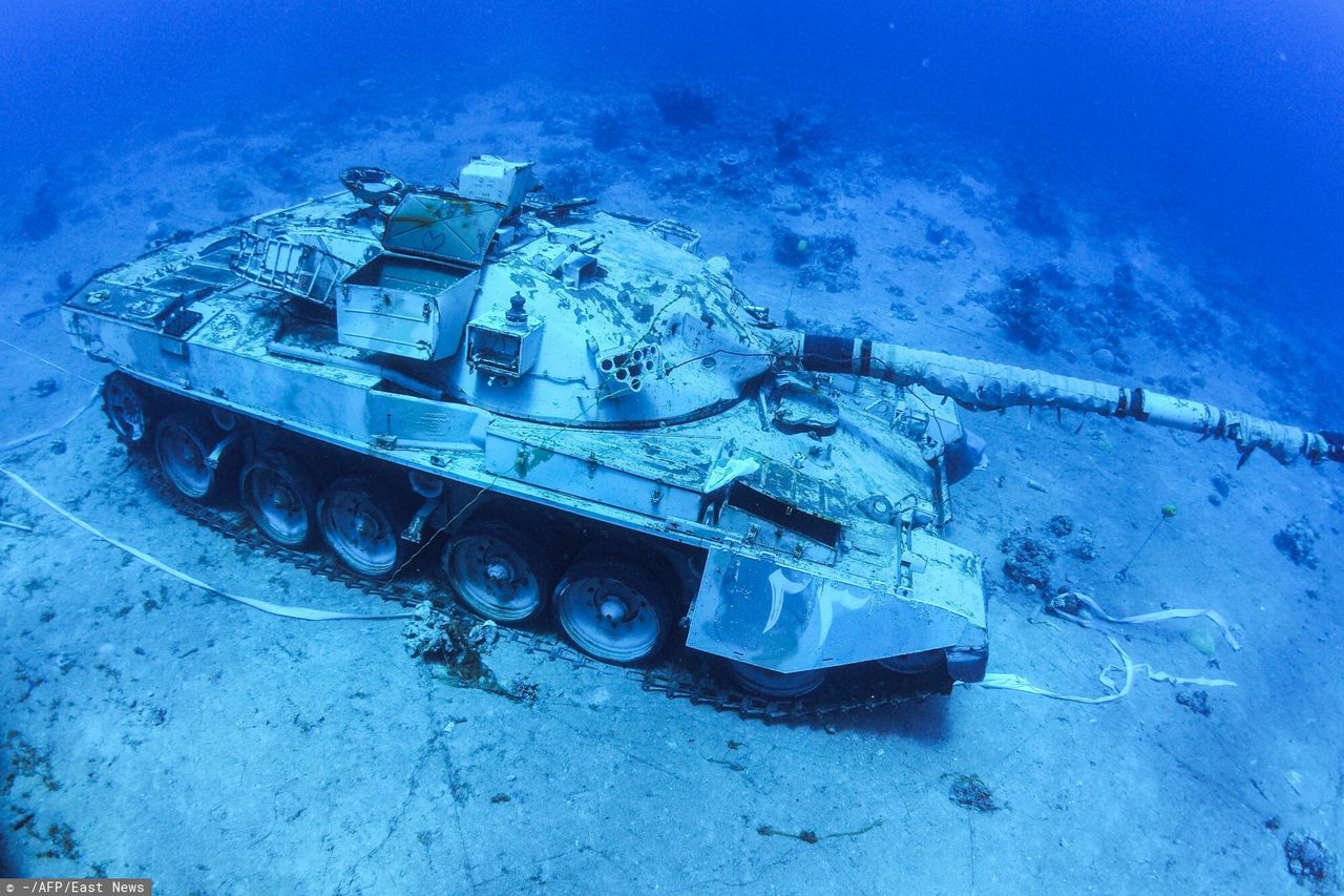 Podwodne muzeum wojskowe w Jordanii